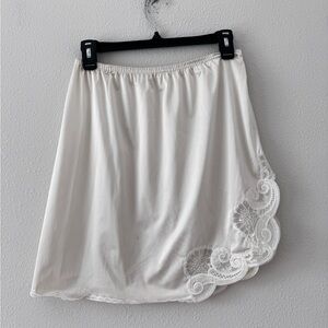 Elegant White Lace Trim Skirt